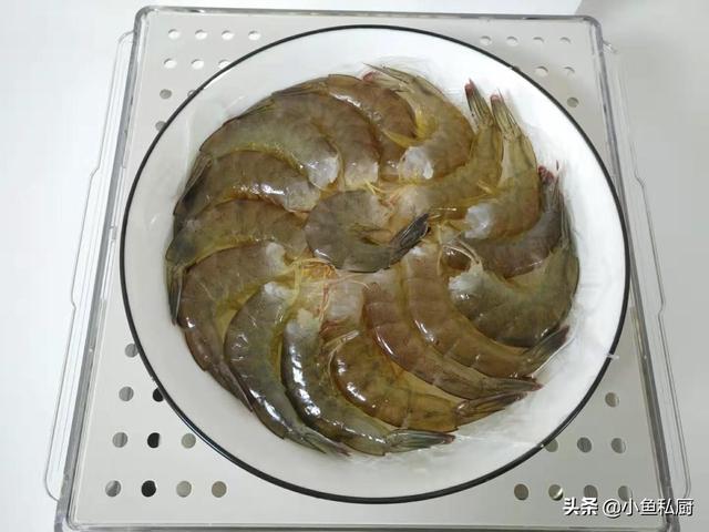蒸大虾怎么做才好吃好看，告诉你吃肉还不长胖的秘诀就是清蒸大虾