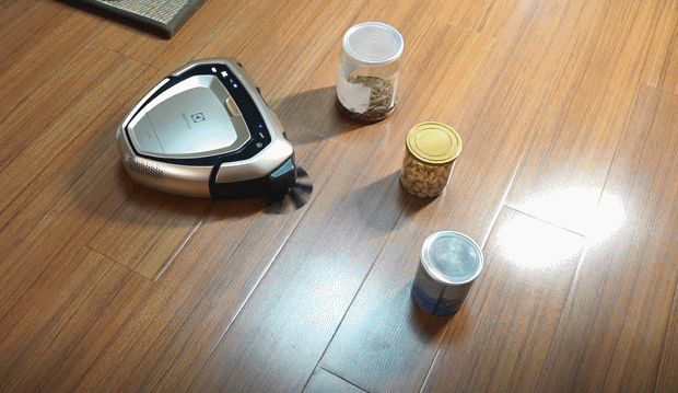 值得入手的扫地机器人，12款产品5个价位段选购策略