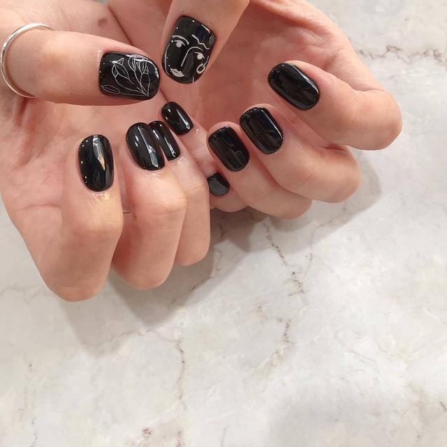 好看的显白的纯色美甲推荐，好看又显白系列美甲