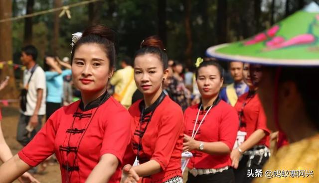 云南有多少个少数民族，云南的15个独有民族（为什么云南有那么多少数民族）