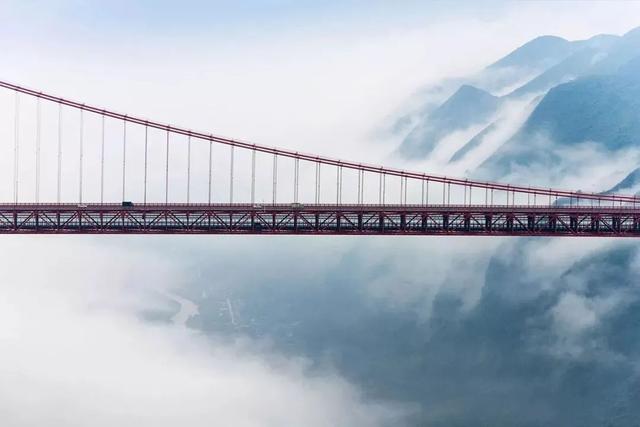 贵州黄果树瀑布，贵州的旅游景点黄果树瀑布（5A景点贵州黄果树瀑布三天两晚旅游全攻略）