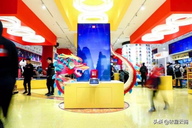 cos男装品牌介绍，全球首家COS男装店