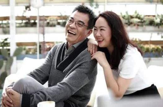 抛弃小23岁杨若兮，刘威现况（被大23岁刘威抛弃后）