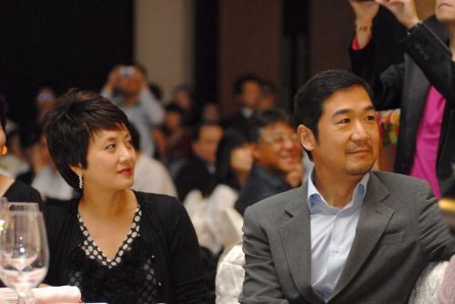 张国立邓婕个人简介，二婚嫁给张国立