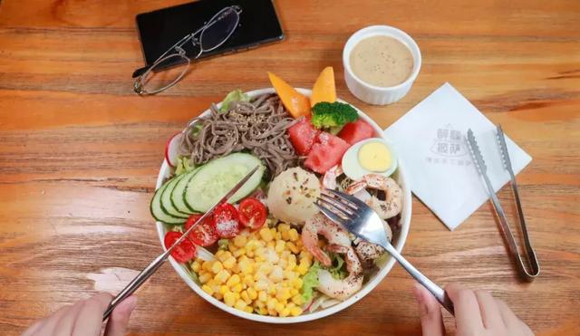 三元小厨新奥尔良口味如何，中骏好吃到爆炸的轻食