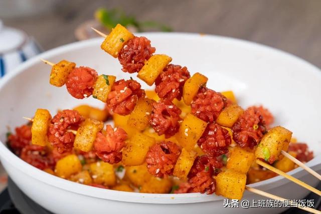 最火的土豆小吃，土豆的100种做法摆摊（连吃3碗都不够）