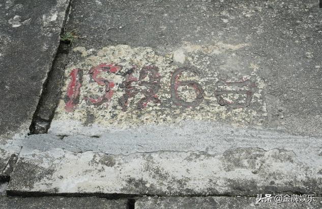 黄家驹怎么去墓地，香港黄家驹墓地：葬礼规模空前