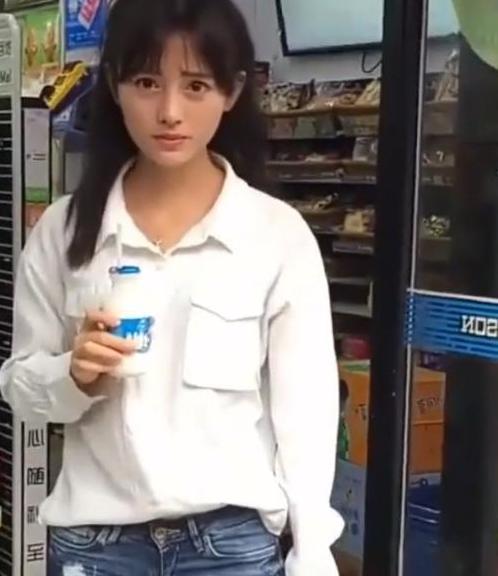 鞠婧祎出道前照片，鞠婧祎前期的旧照