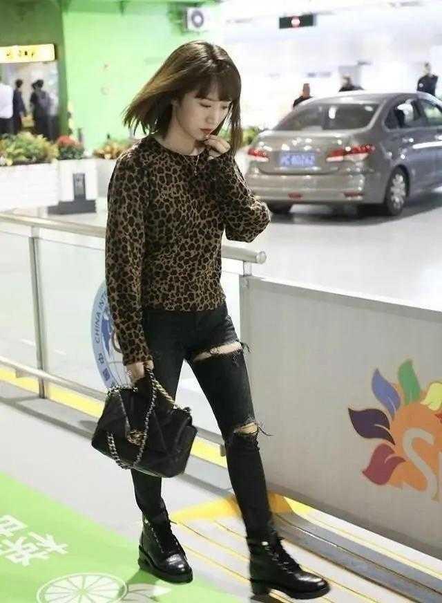 阔太李念穿衣搭配，看不出李念和车晓都是80后