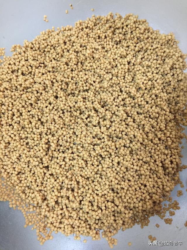 钓鱼饵料排行前十名鱼饵配方，5种商品饵的饵料配方