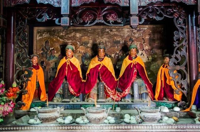 胡黄白柳灰五仙，东北人供奉的“胡黄白柳灰”5位大仙都是啥（民间五大仙家“狐黄白柳灰”）