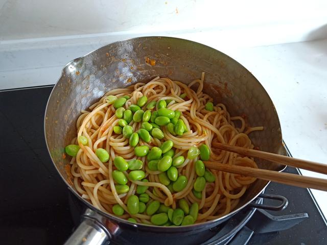 意面怎么做好吃，简单又好吃的意面你学会了吗（比西餐厅的还好吃）