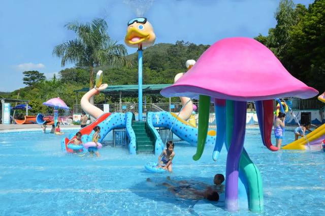东莞莲花山公园水上乐园，东莞南城水濂山