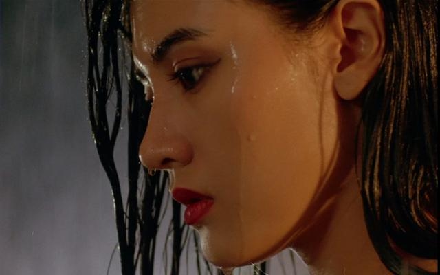 李嘉欣年轻颜值巅峰，李嘉欣惊鸿美图（李嘉欣性感写真照）