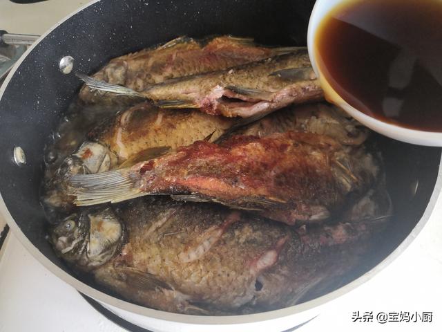 怎么做烧鱼最简单又好吃，学会这道菜全家都夸你是大厨