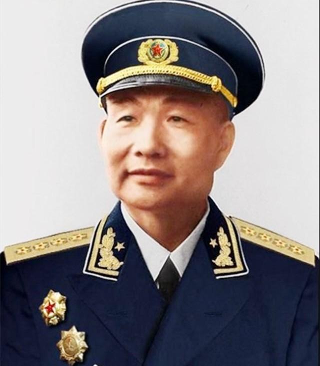 中国大将军衔名单，开国十大将领名单（十位大将都担任什么职务）