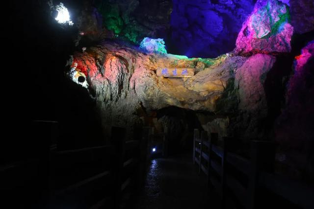 重庆酉阳桃花源，四川省重庆市酉阳县桃花源景区（有世人向往的桃花源）