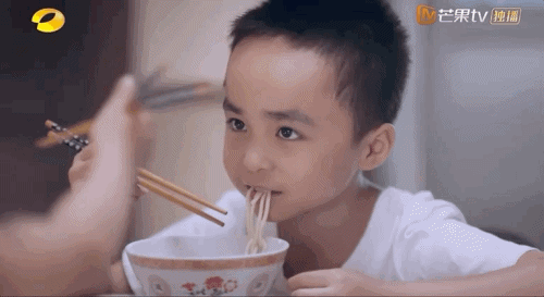 张新成和谭松韵长得像，说不是姐弟可能都没人信