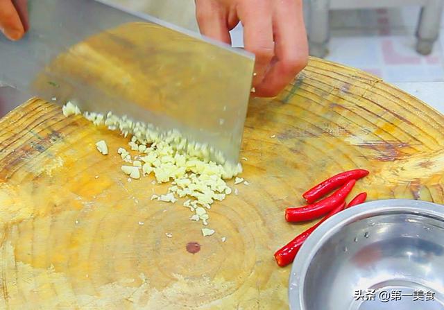 凉拌黄瓜的做法，凉拌黄瓜你得这样做（凉拌黄瓜的三种做法）