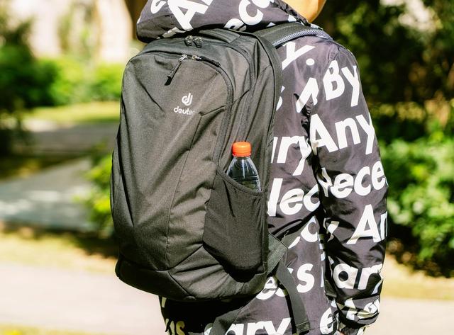 deuter双肩包，包好还是人好-DEUTER多特城市记忆双肩包