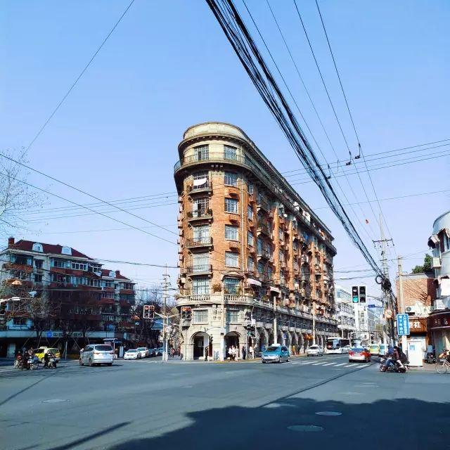 上海最好玩的地方，上海必须去玩的地方有哪些（去上海十个必打卡地）