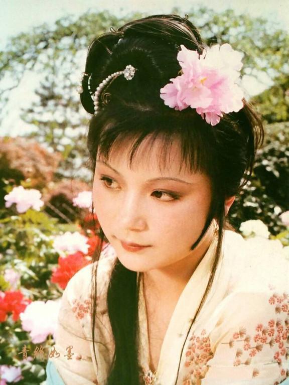 红楼梦中史湘云的人物分析，史湘云形象新解