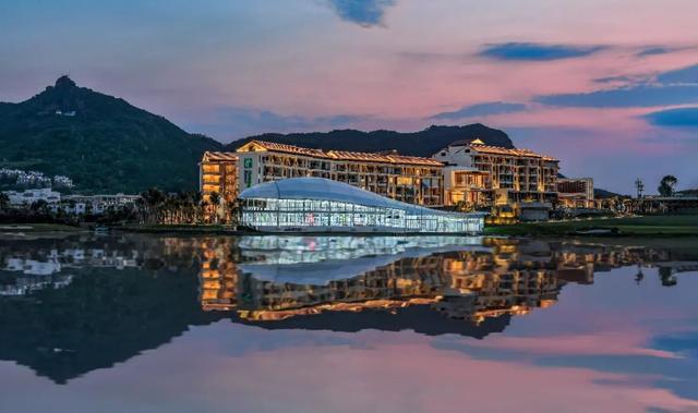 海南中学国际学校，海南国际学校排名榜最新（海南中学、海南侨中等10所学校中招提前批分数线公布）