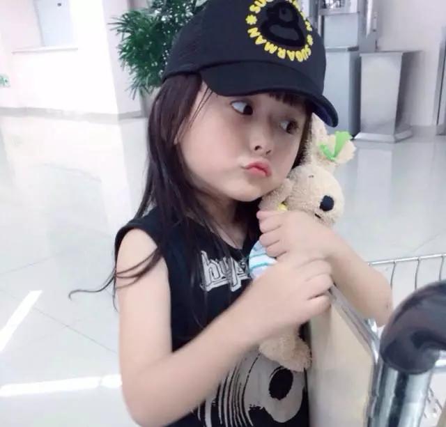 刘楚恬一家三口，小芈月刘楚恬人气不输孙俪