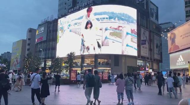 成都旅游十大必去景点，成都旅游攻略必去的10大景点（成都旅游必去十大景点推荐）