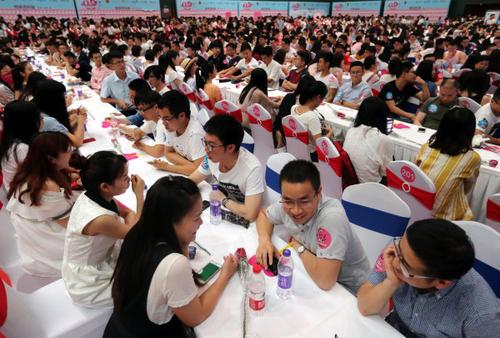 非诚勿扰女嘉宾图片，非诚勿扰24位最新女嘉宾