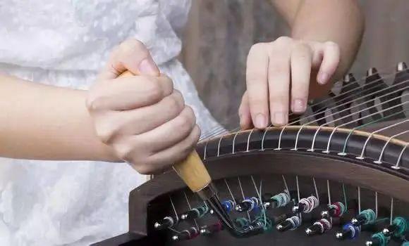 如何教你一眼识别古筝琴弦的好坏，古筝琴弦怎么区分型号