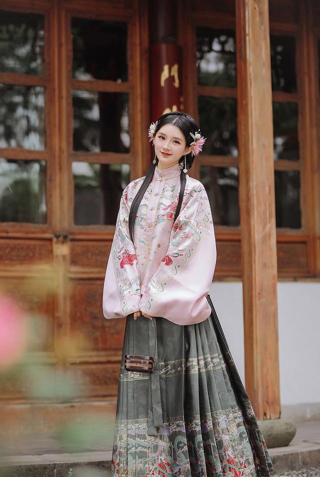明制汉服发型无发包简单又好看，明制汉服发型教程