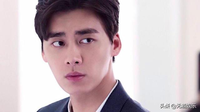 杨幂和李易峰的绯闻是哪一年，与离婚后的杨幂正在谈恋爱