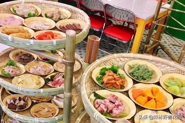 市井火锅文化，生存于火锅和串串香的夹缝之间