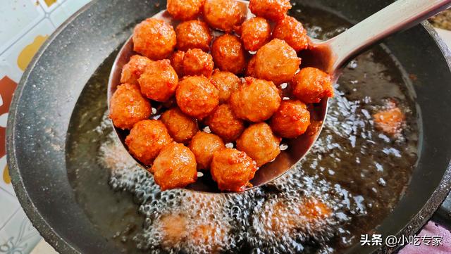 怎样做油炸酥脆的肉丸子，这才是油炸肉丸最好吃的做法