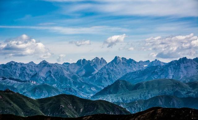 祁连山达坂山垭口，祁连山麓一处神圣美丽的地方