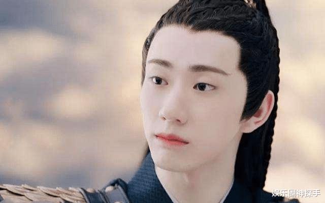 琉璃成毅简介，《琉璃》《长安诺》《沉香如屑》全是苦情男主