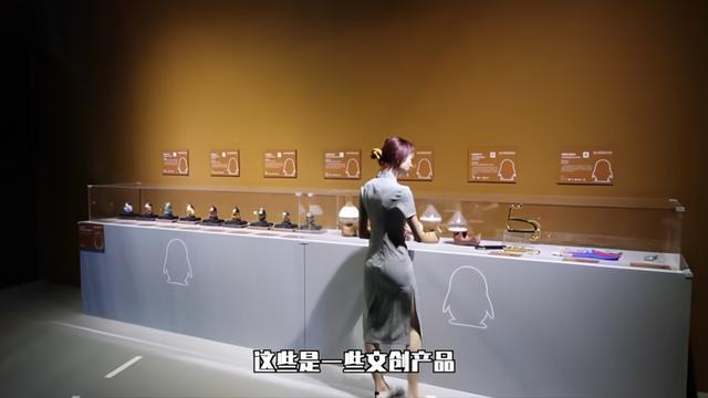 杨凯雯赵琦君红毯，奇闻CP的生活气息好浓