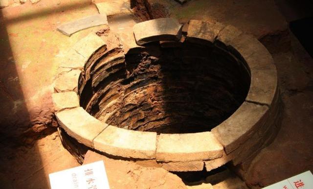 张艺谋的电影作品，张艺谋个人资料作品介绍（“国师导演”张艺谋纵横影坛30余年）