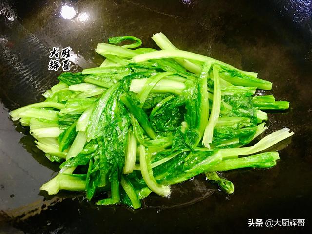 油麦菜怎么炒好吃，油麦菜这样炒鲜香清脆