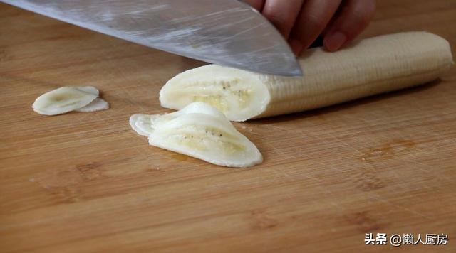 香蕉片是怎么做的，香蕉片怎么烤好吃又脆（实拍印度街头小吃）
