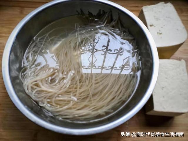 这才是香菇包子最好吃的做法，今日处暑要吃这素包子