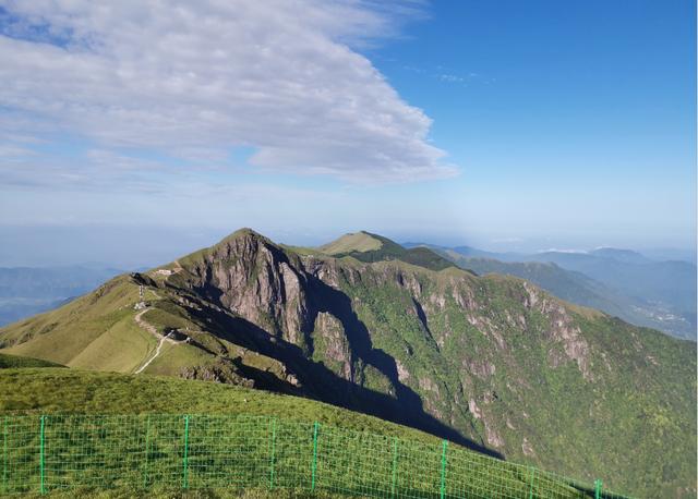 武功山旅游攻略，武功山旅游攻略一日游（江西武功山\u0026仙凤三宝亲子游记）