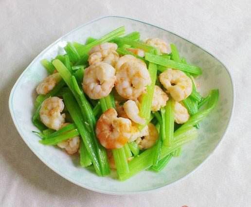 芹菜怎么吃好吃又简单，分享10种家常做法