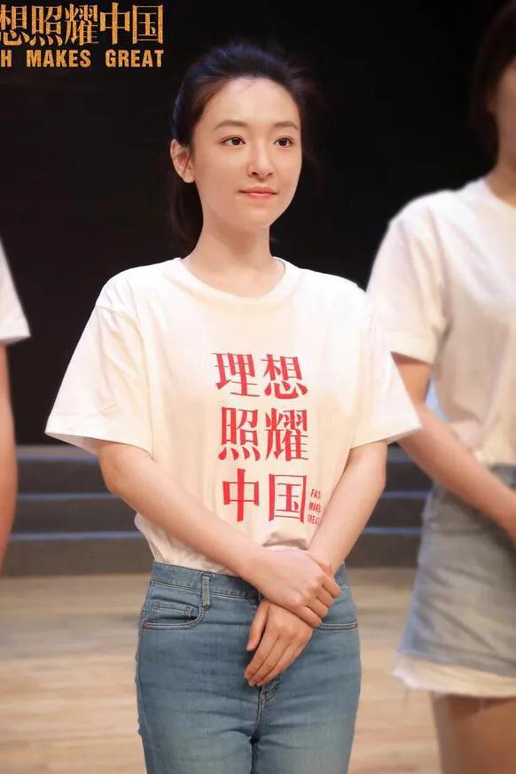 吴倩为啥是武大校花，为什么同样是武大校花