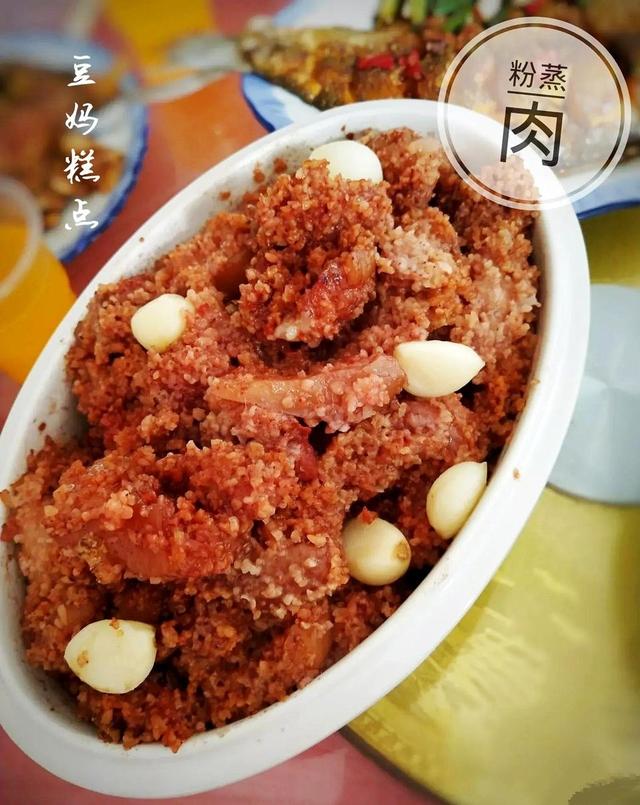 1碗糯米，1碗米，教你做超好吃的粉蒸排骨，無油不膩不發柴！ 熱愛美食 第14张