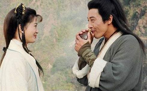 读懂了为什么岳灵珊不喜欢令狐冲，埋骨成灰恨未休