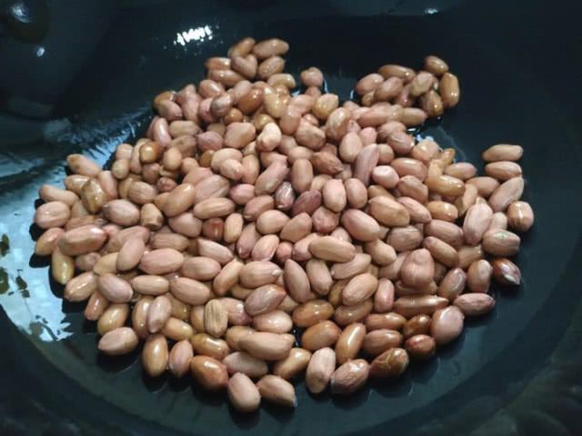 花生米怎么炒出来又脆又酥，学会一个小技巧