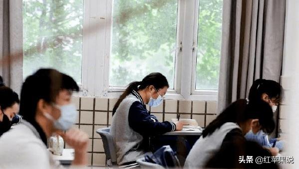 广东高考查分入口官网如何查成绩，23号广东等12个省份高考成绩可以查询