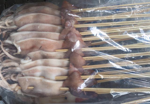铁板鱿鱼的做法和配料，铁板鱿鱼最简单做法
